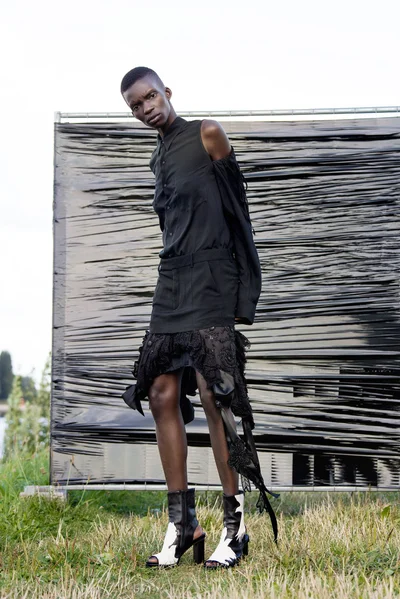 Look 14